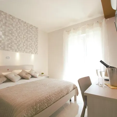 Askia & Breakfast Ascea